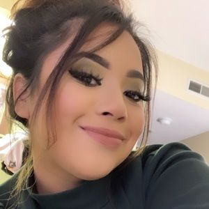 Meet your Posher, Melanie